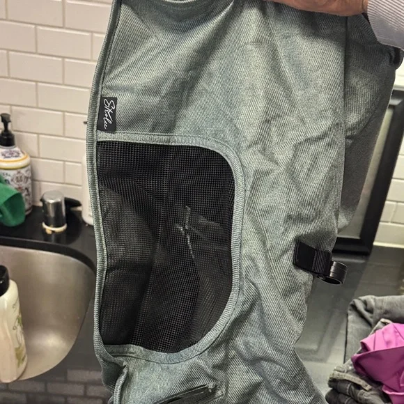 Strolee Accessory -lower pet carrier - Picture 6 of 7